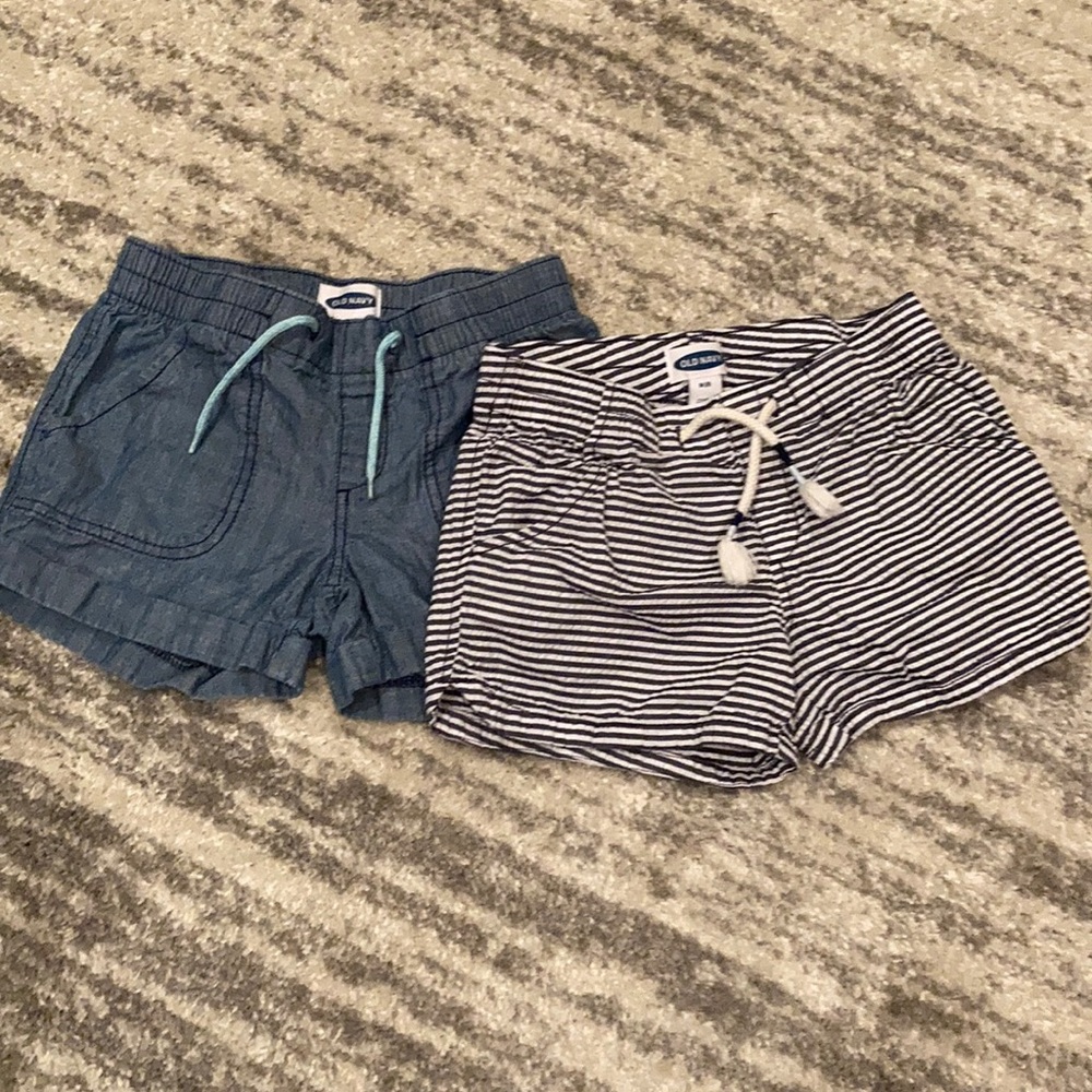 Old Navy Shorts size M (8)
